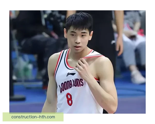 中国男篮力克日本进军亚洲杯决赛 易建联领衔攻防表现出色