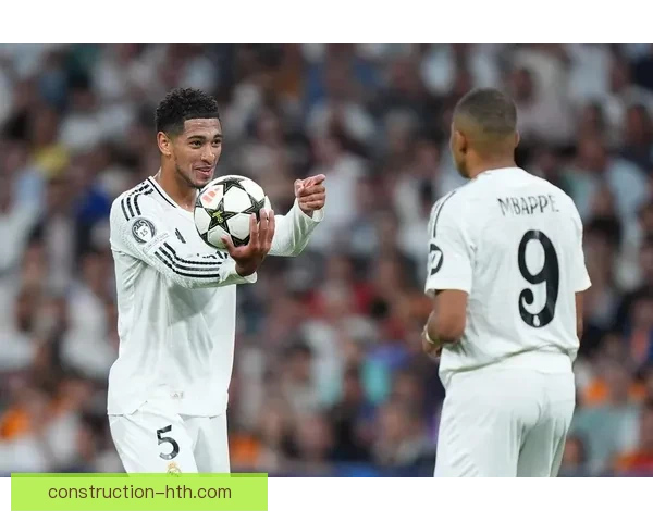 新赛季焦点对决引爆全场球星表现与战术博弈全面解析与前景展望深