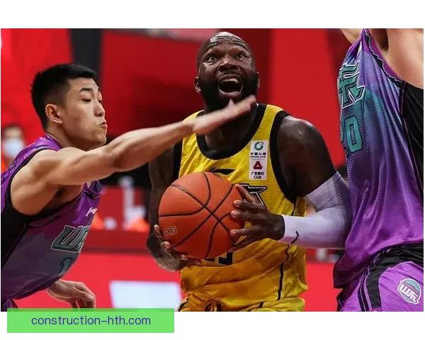 奥尔德姆俱乐部最新动态：球员伤情更新与主教练战术调整分析